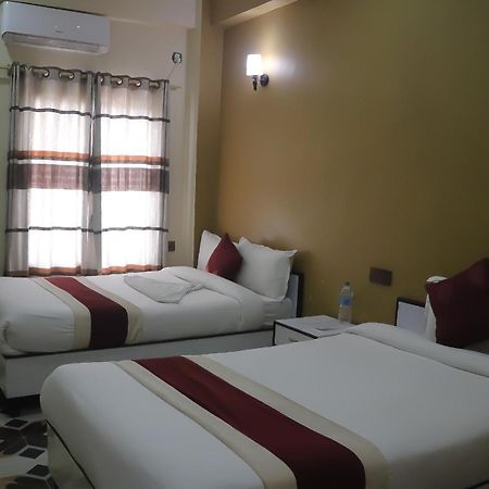 Hotel Flycatcher Chitwan- A Jungle Safari Home Sauraha Luaran gambar