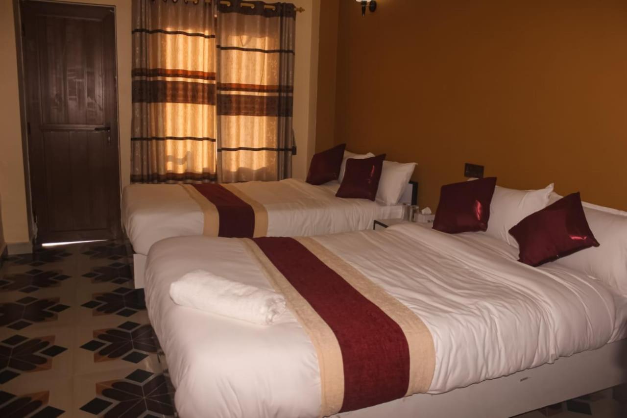 Hotel Flycatcher Chitwan- A Jungle Safari Home Sauraha Luaran gambar